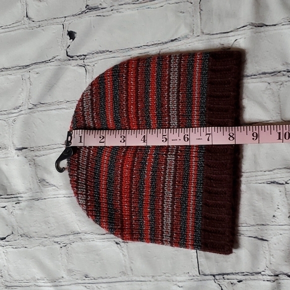 The Rail Red Striped Beanie NWOT - Picture 5 of 5